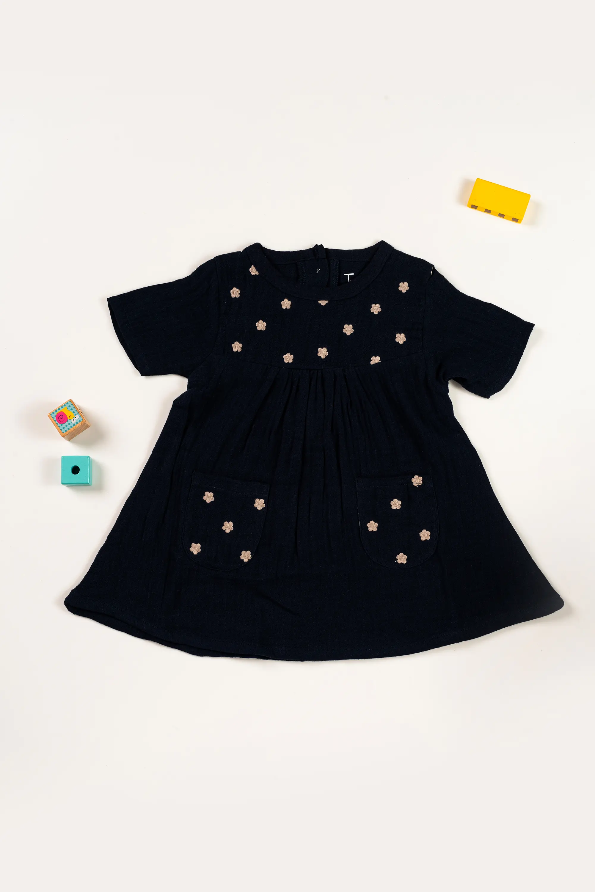 Crinkled Muslin Round Collar A-Line Half-Sleeve Frock