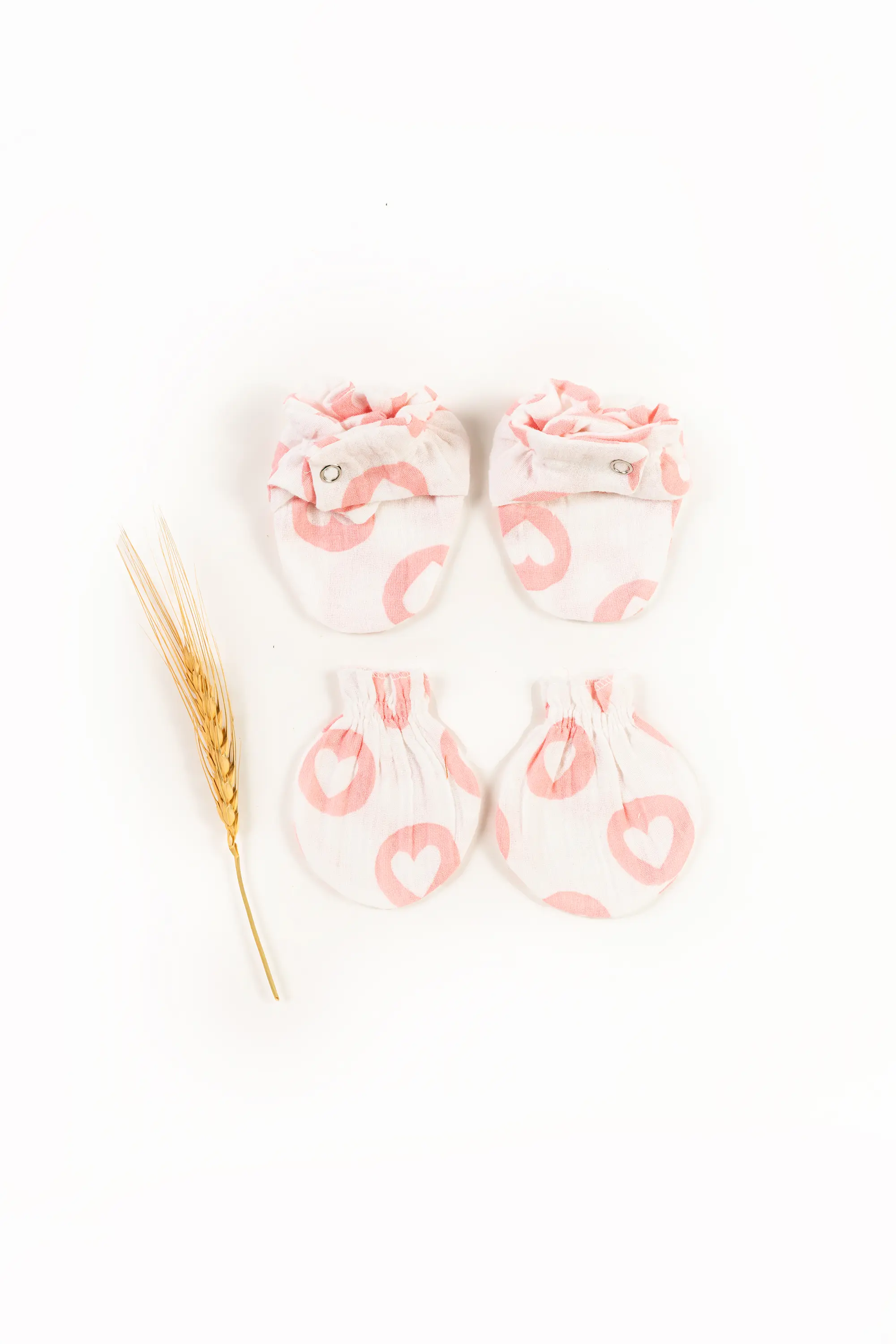 Crinkled Muslin Mitten & Booties