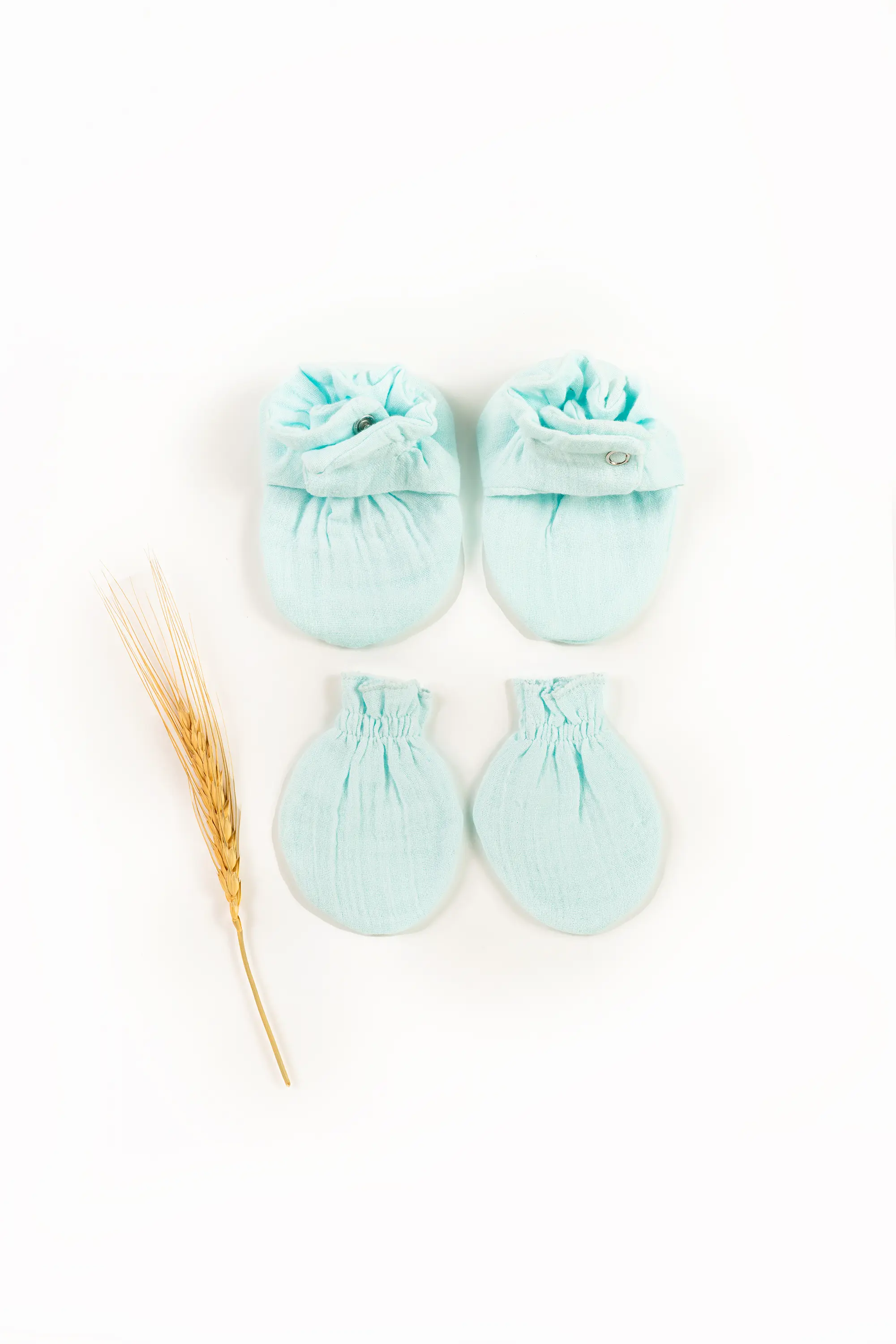 Crinkled Muslin Mitten & Booties