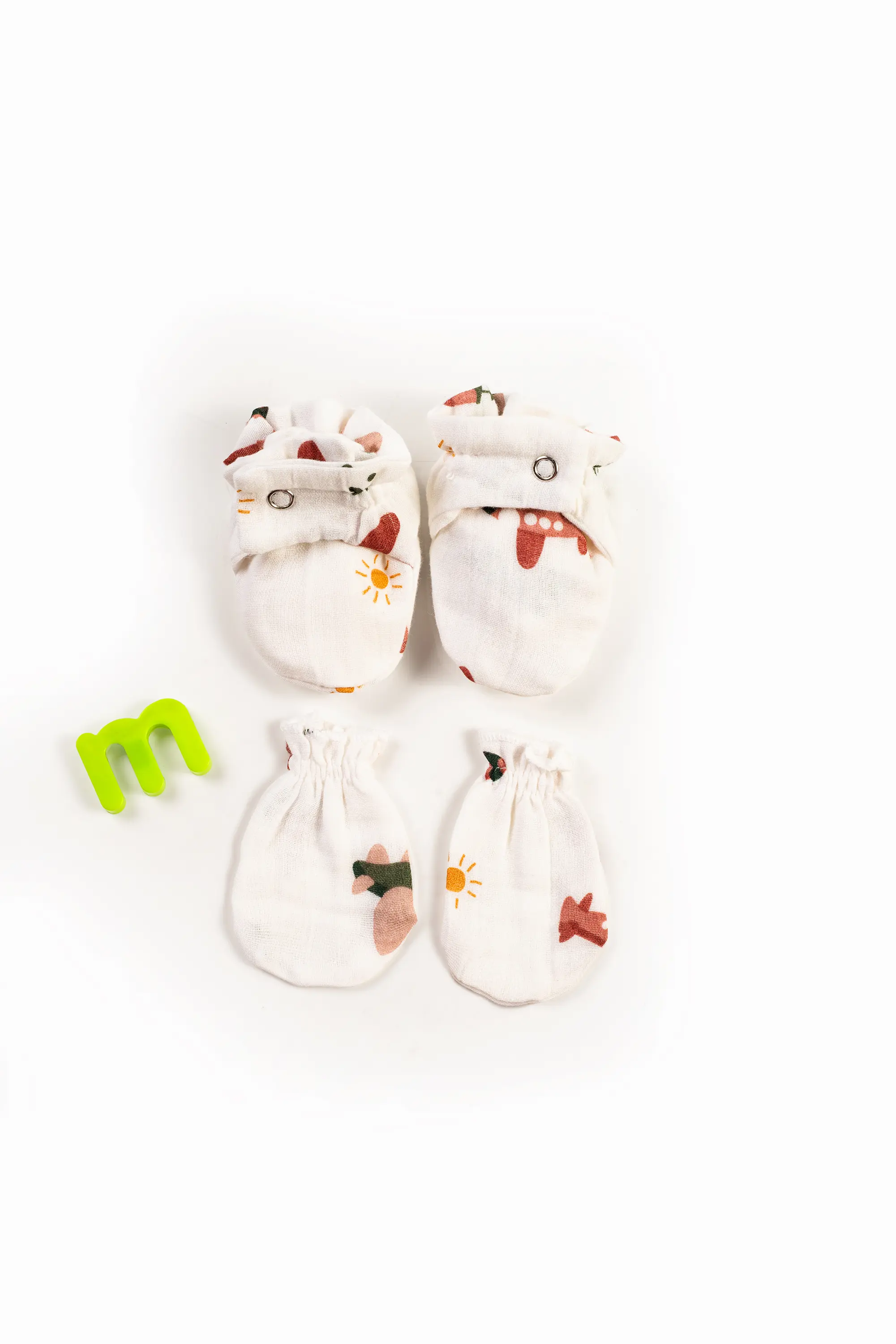 Crinkled Muslin Mitten & Booties