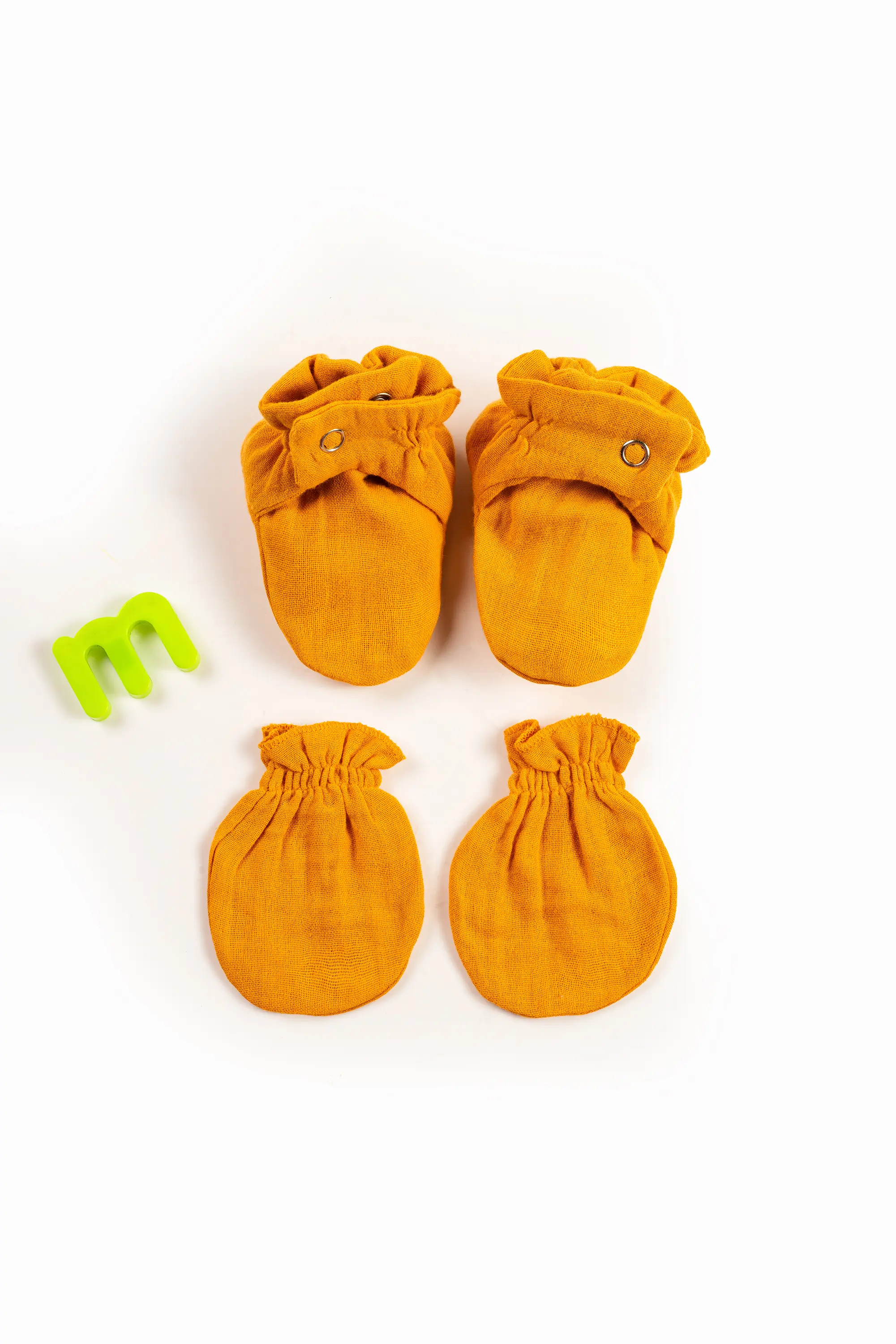 Crinkled Muslin Mitten & Booties