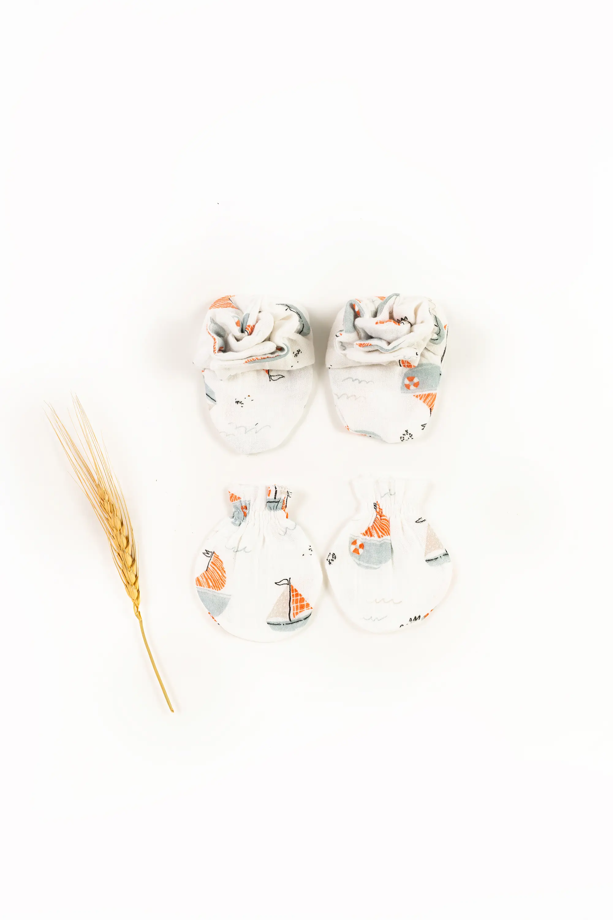 Crinkled Muslin Mitten & Booties