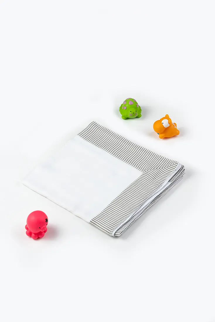 Muslin White Towel with Border