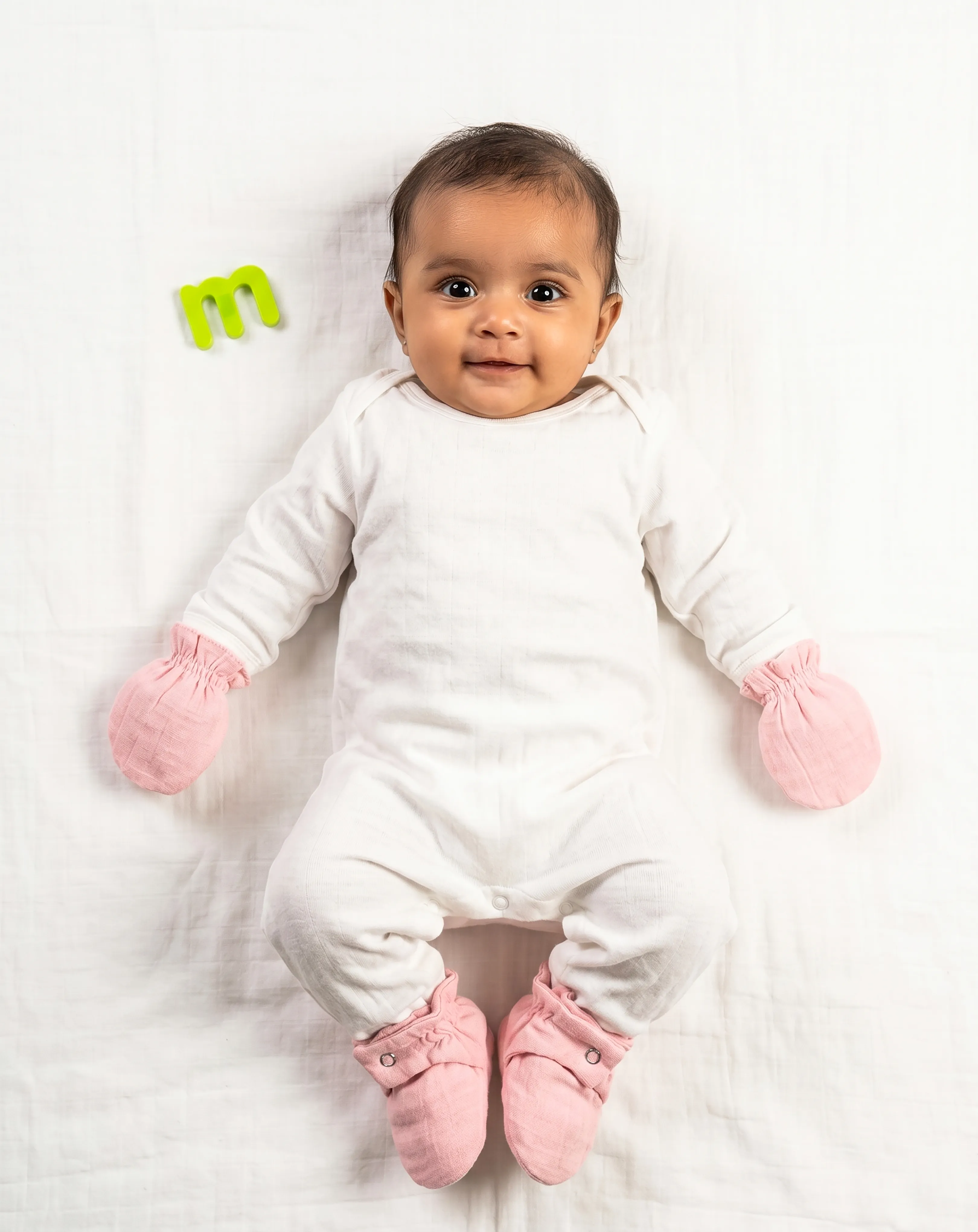 Crinkled Muslin Mitten & Booties