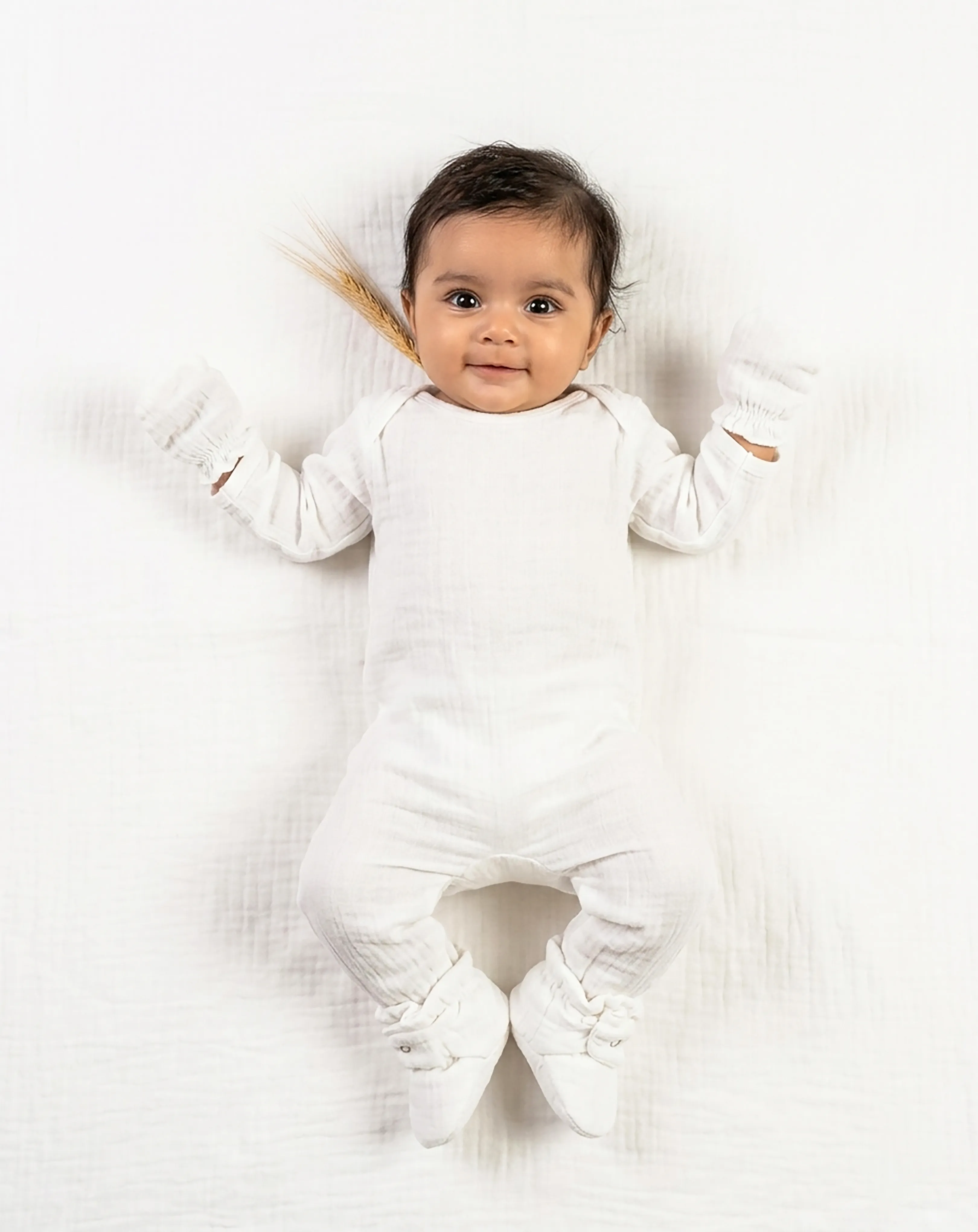 Crinkled Muslin Mitten & Booties