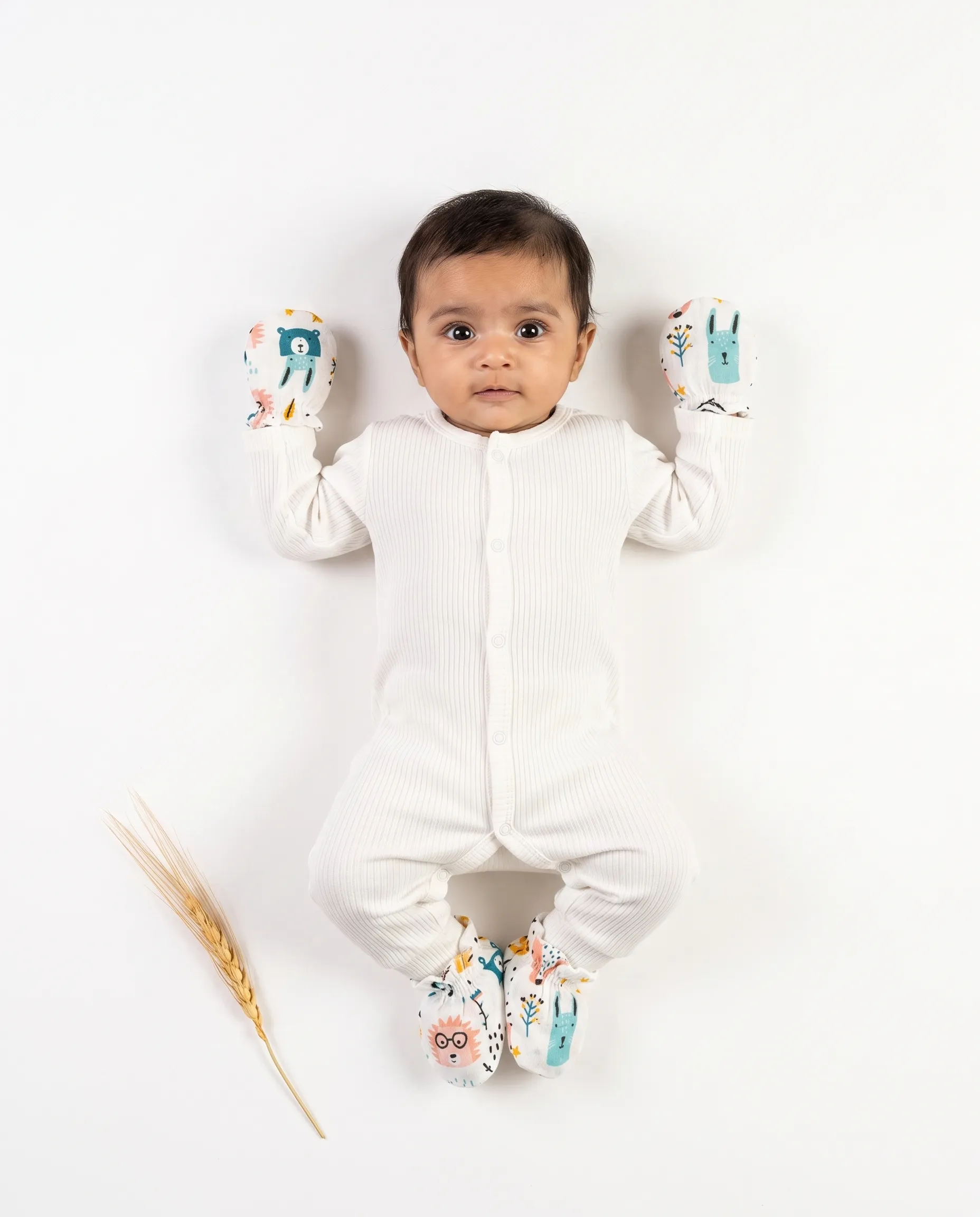 Crinkled Muslin Mitten & Booties
