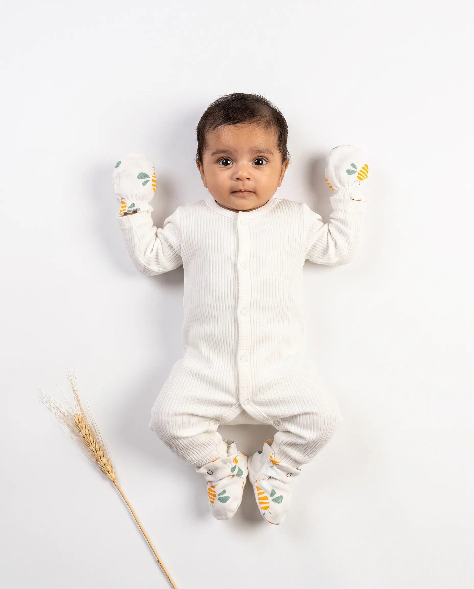 Crinkled Muslin Mitten & Booties