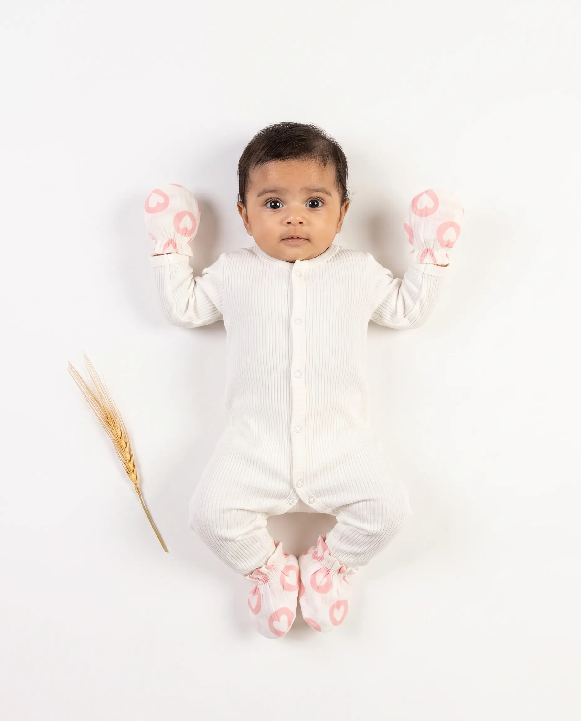 Crinkled Muslin Mitten & Booties