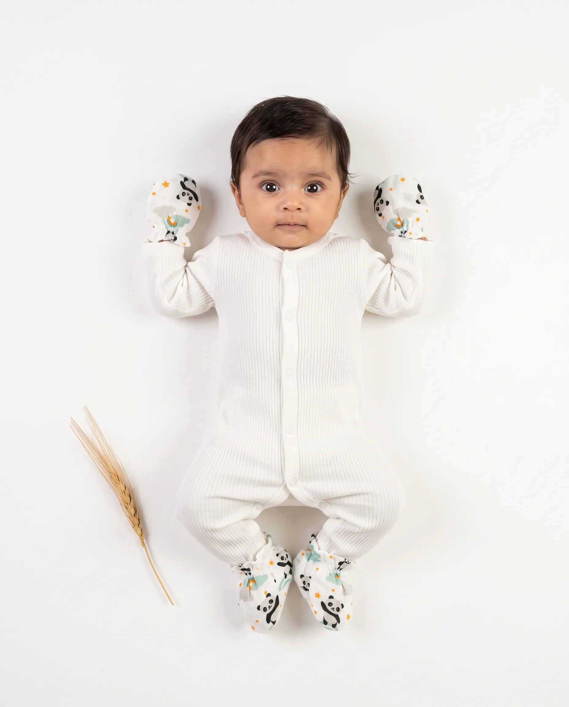Crinkled Muslin Mitten & Booties