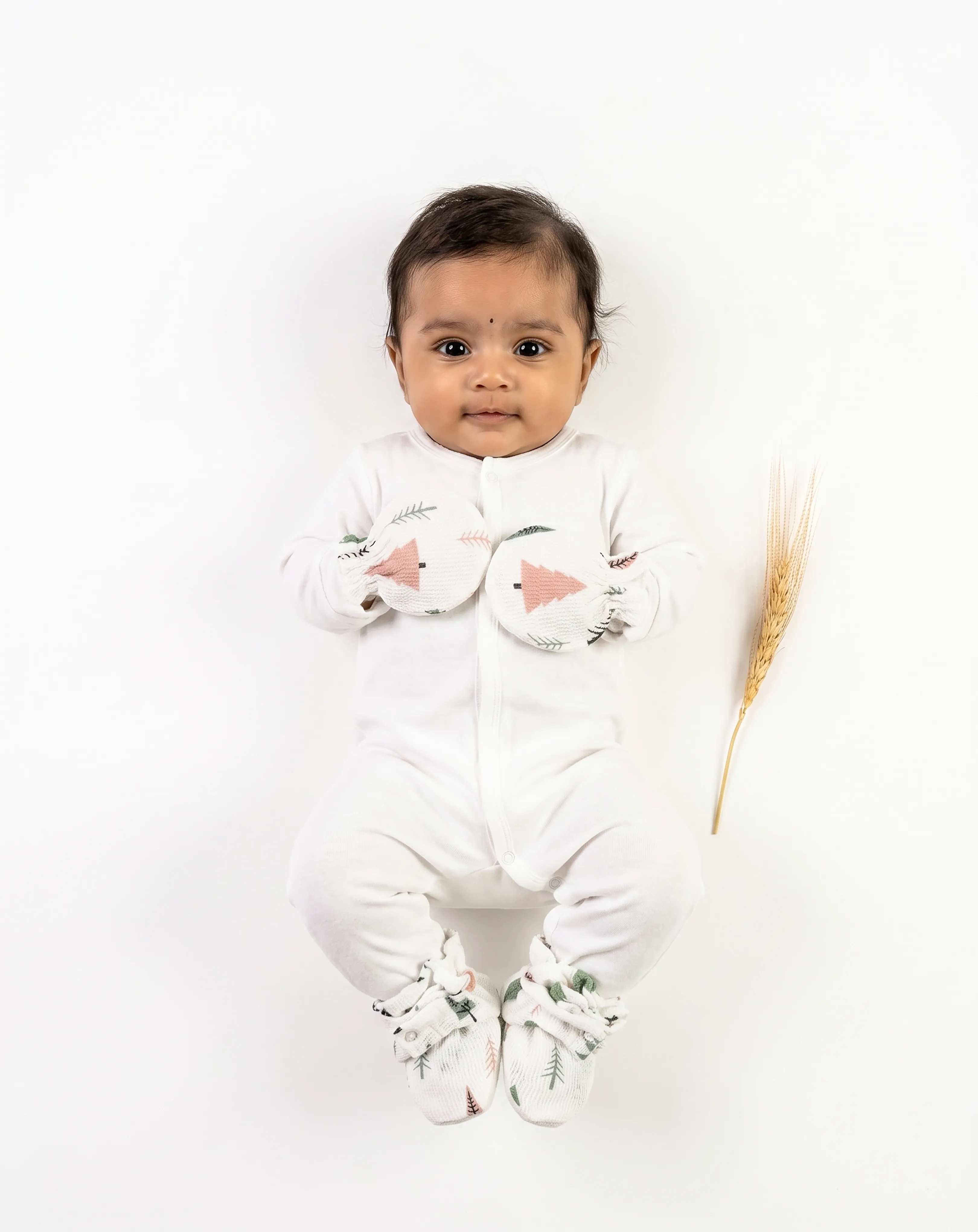 Crinkled Muslin Mitten & Booties